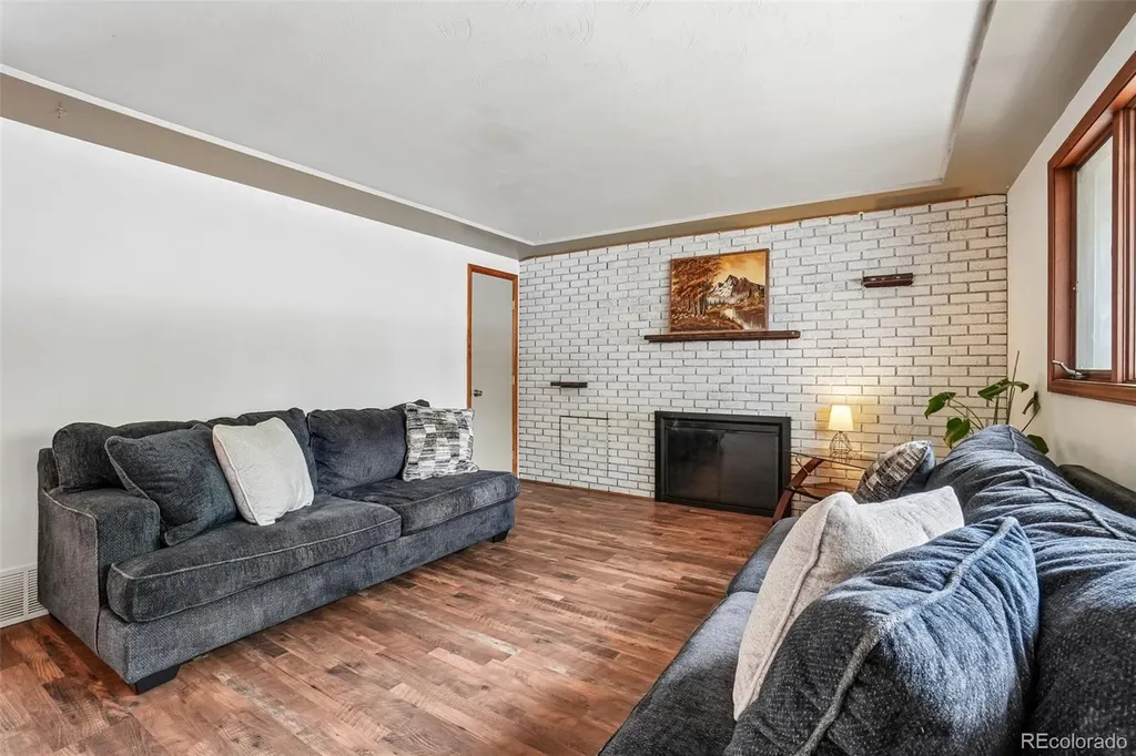 8283 Depew Way Arvada CO 80003