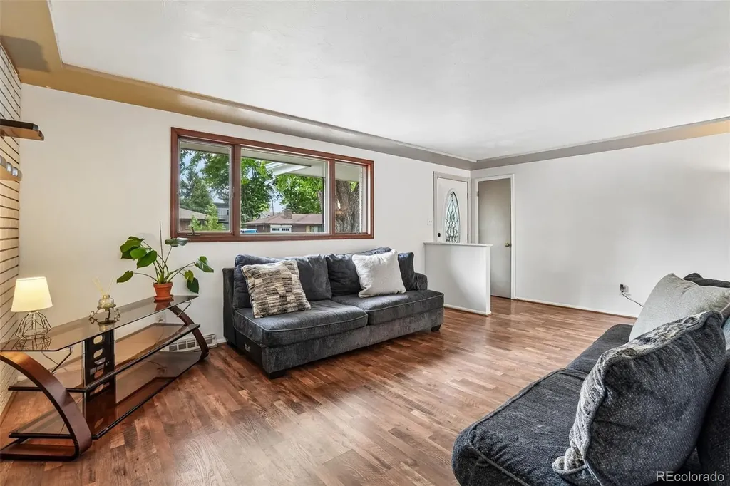 8283 Depew Way Arvada CO 80003