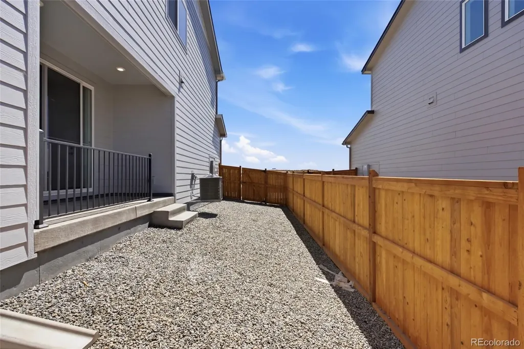466 N Bently Street Watkins CO 80137