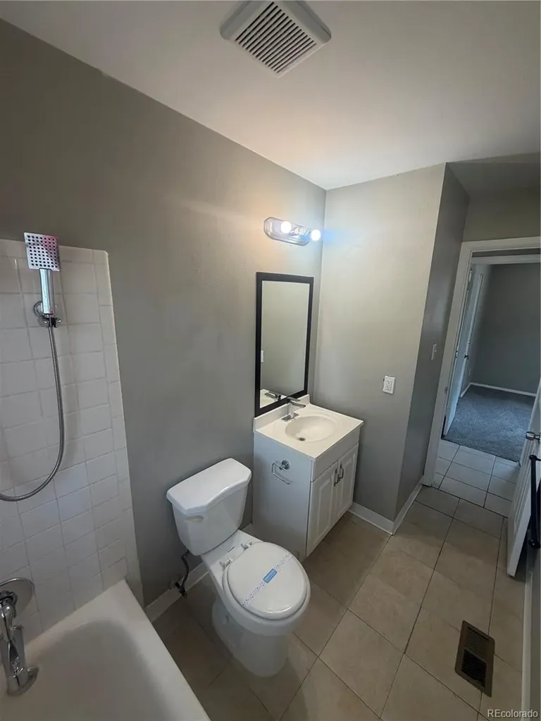 5559 Potomac Way Denver CO 80239