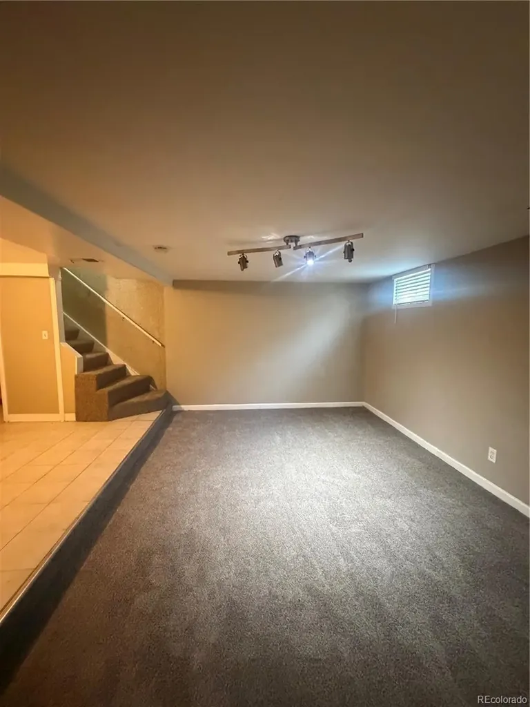 5559 Potomac Way Denver CO 80239