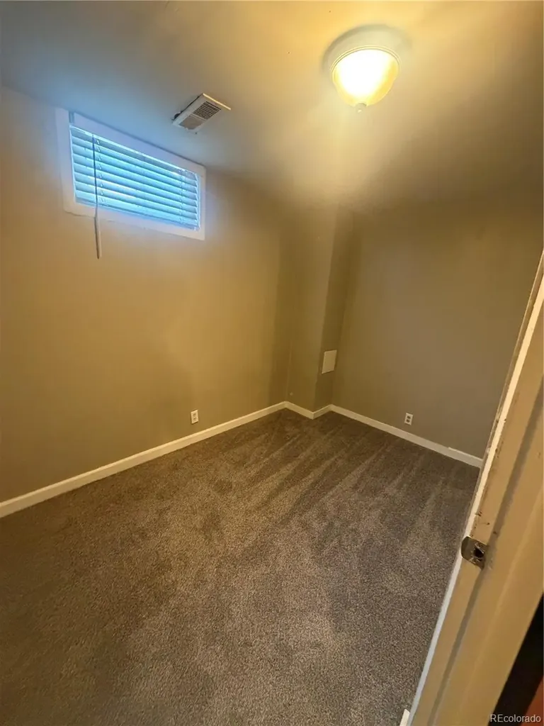 5559 Potomac Way Denver CO 80239