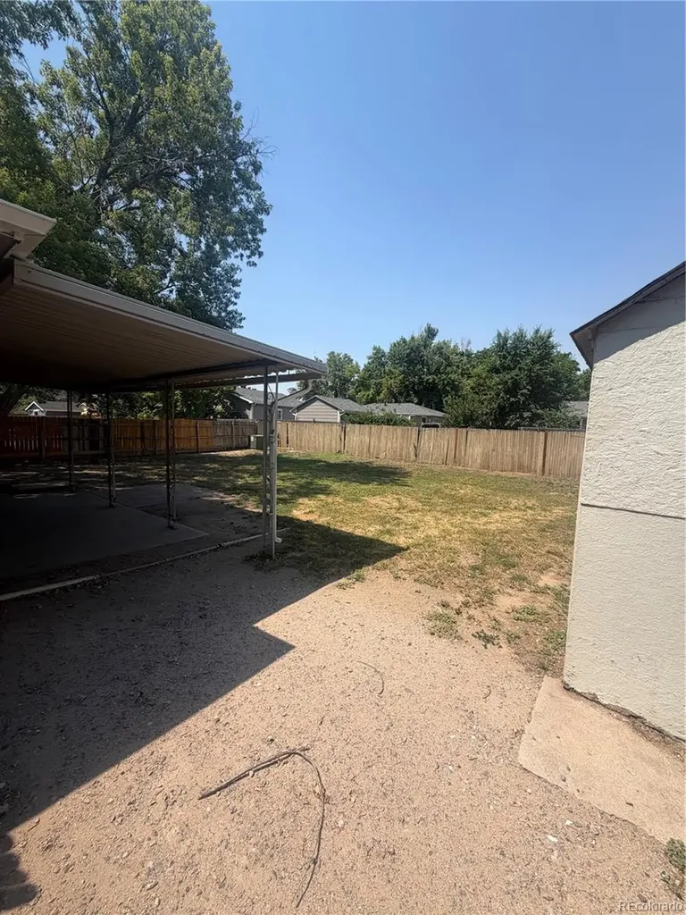 5559 Potomac Way Denver CO 80239
