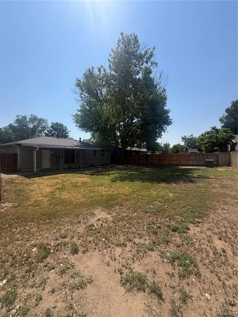 5559 Potomac Way Denver CO 80239