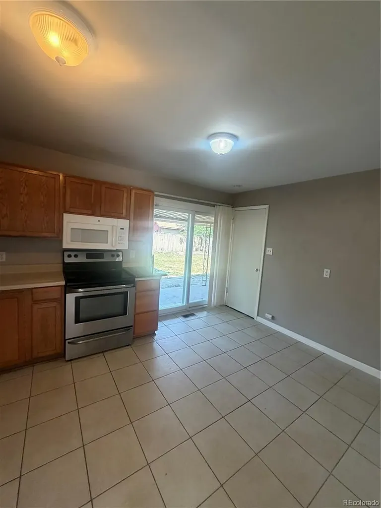 5559 Potomac Way Denver CO 80239