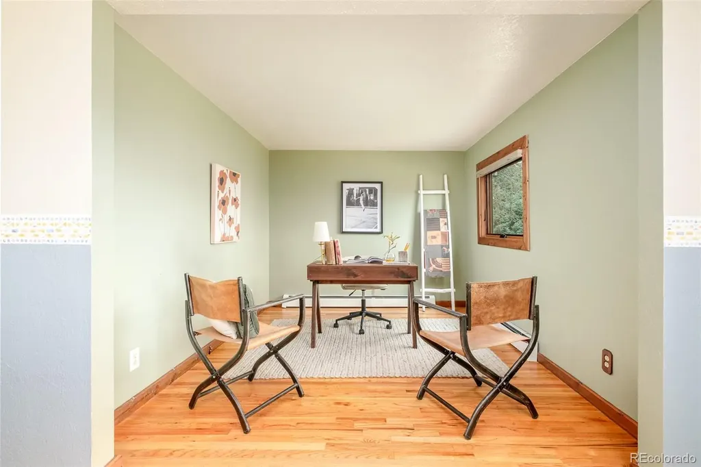 815 Vivian Street Lakewood CO 80401