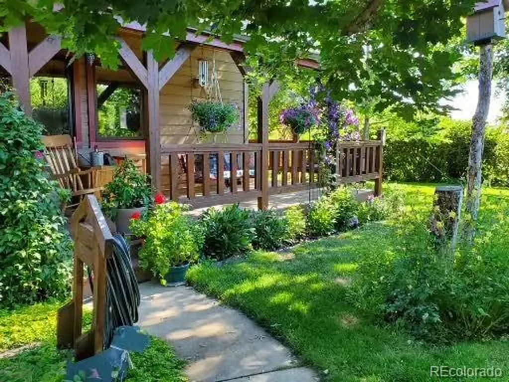 815 Vivian Street Lakewood CO 80401