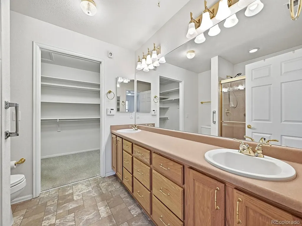 8219 S Winnipeg Court Aurora CO 80016