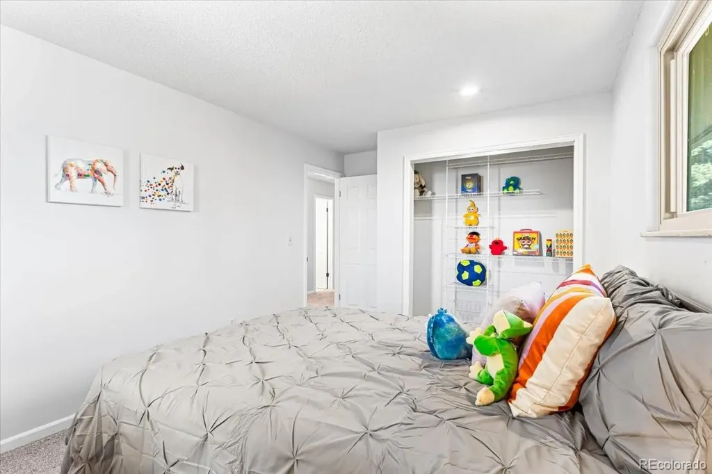 1825 S Queen Way Lakewood CO 80232