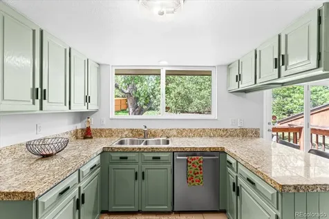 1825 S Queen Way Lakewood CO 80232