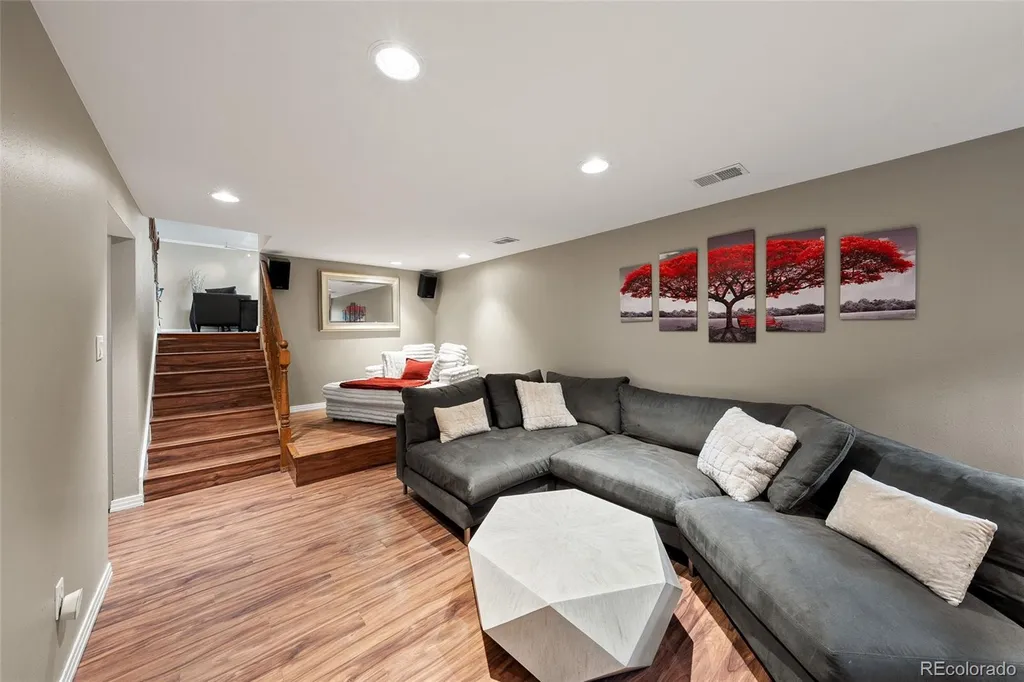 341 S Krameria Street Denver CO 80224
