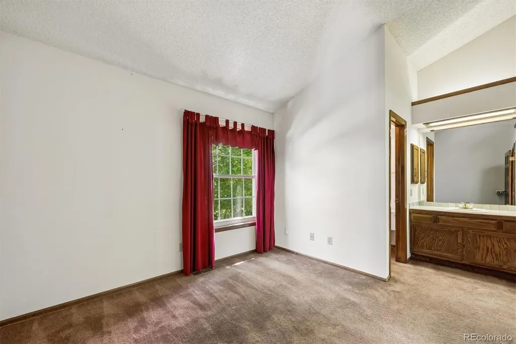 1581 E Nichols Circle Centennial CO 80122
