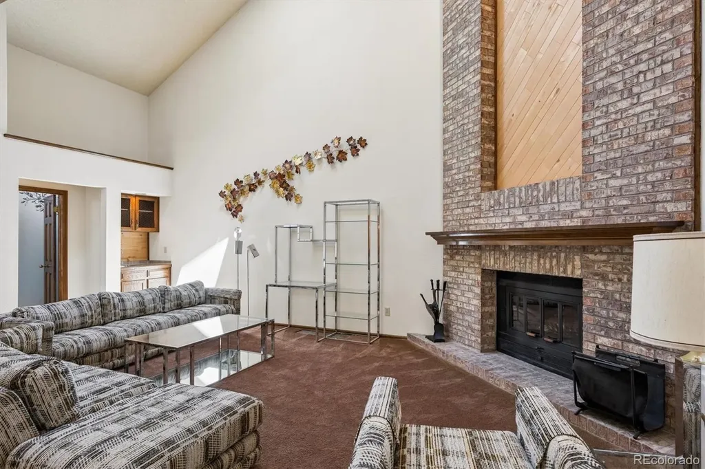 1581 E Nichols Circle Centennial CO 80122