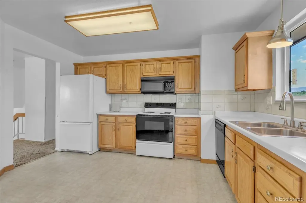 16041 W 74th Avenue Arvada CO 80007
