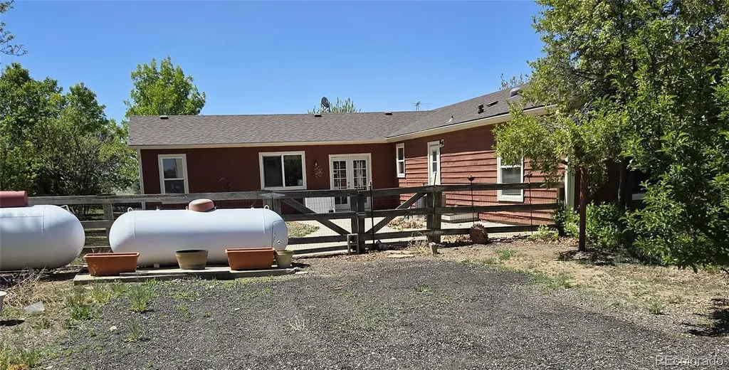 21352 County Road 10 Hudson CO 80642