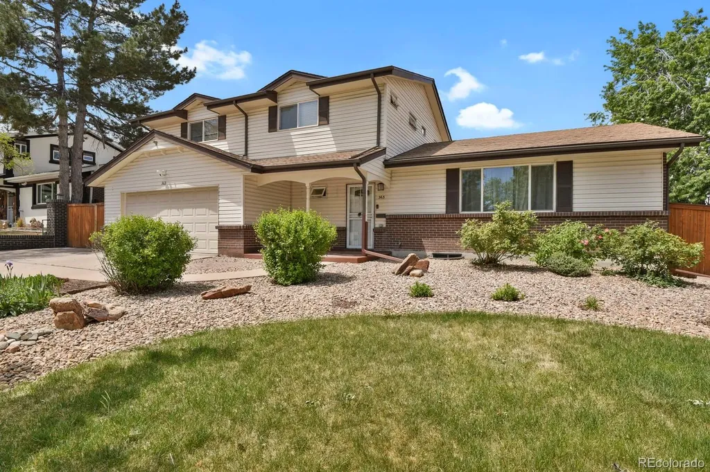 363 Toledo Street Aurora CO 80011