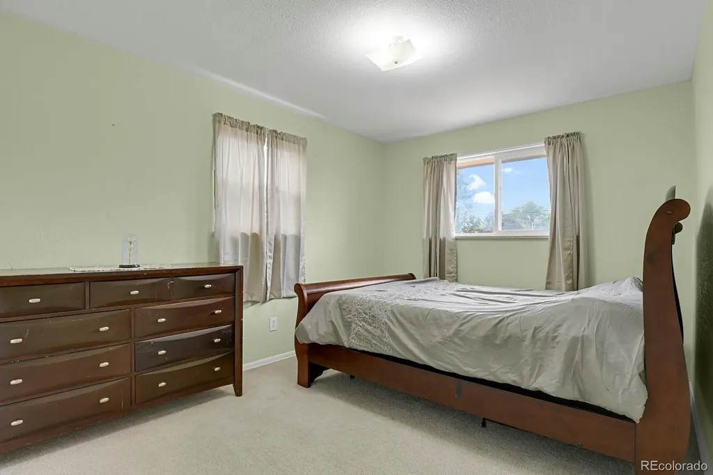 363 Toledo Street Aurora CO 80011