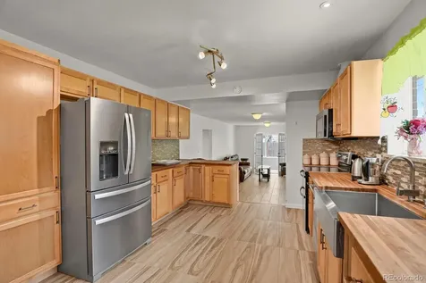 363 Toledo Street Aurora CO 80011