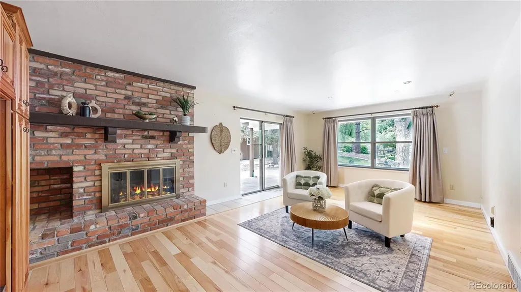 11 Robincrest Lane Littleton CO 80123