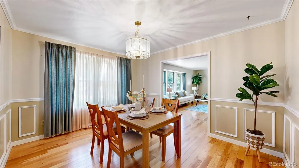 11 Robincrest Lane Littleton CO 80123