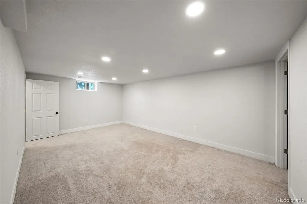 1380 S Alcott Street Denver CO 80219