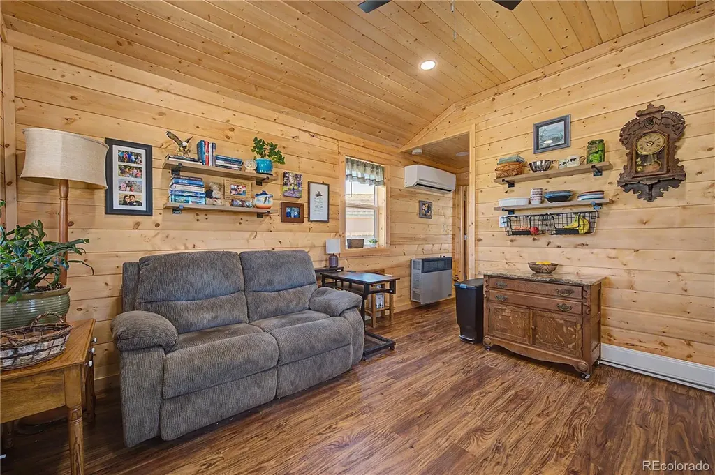 612 15th Trail Cotopaxi CO 81223