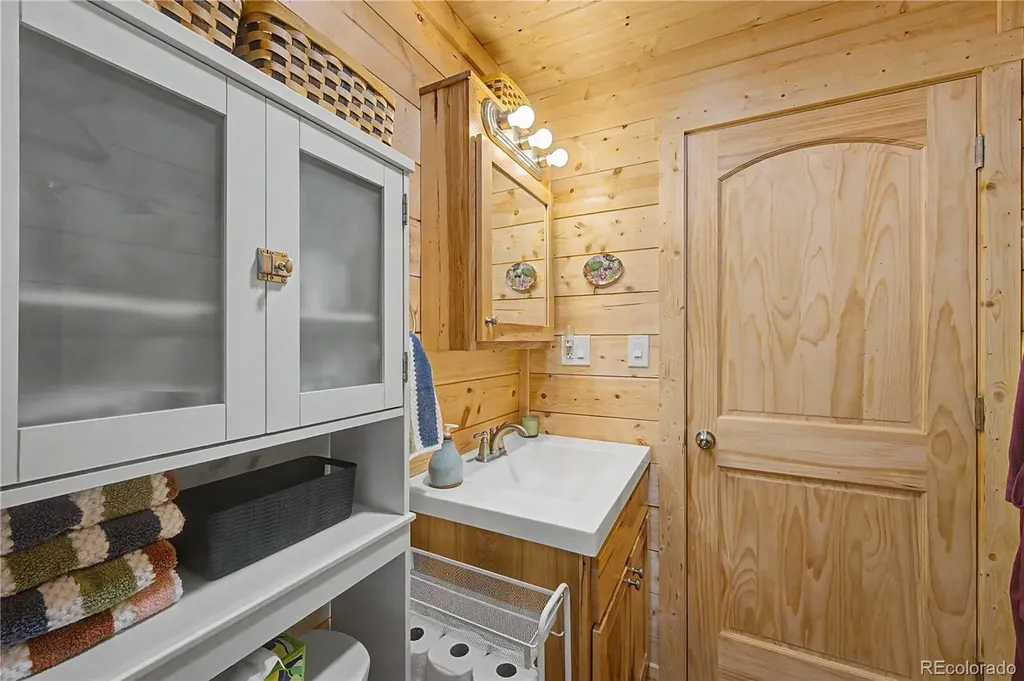 612 15th Trail Cotopaxi CO 81223