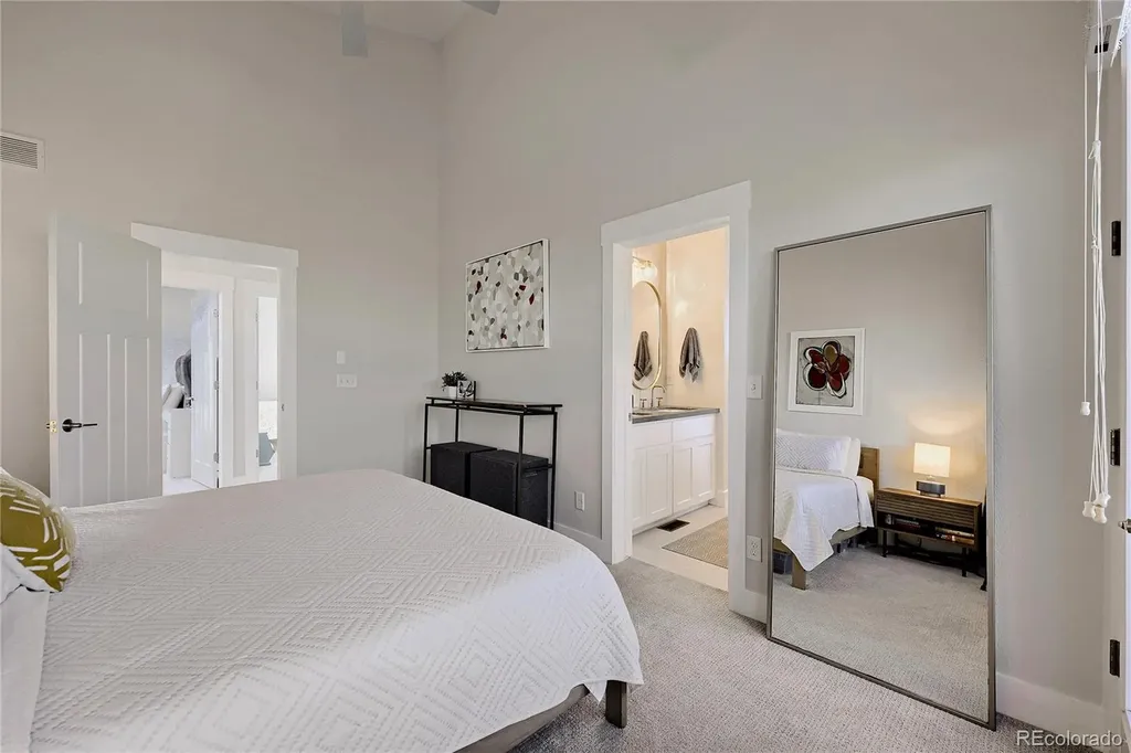 2860 Kingston Street Denver CO 80238