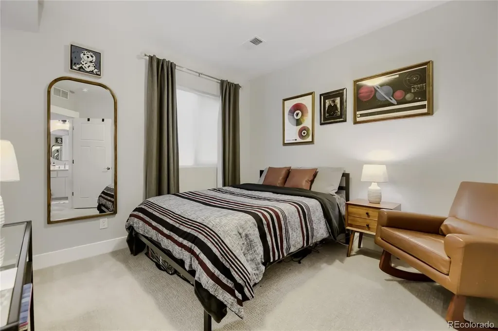 2860 Kingston Street Denver CO 80238