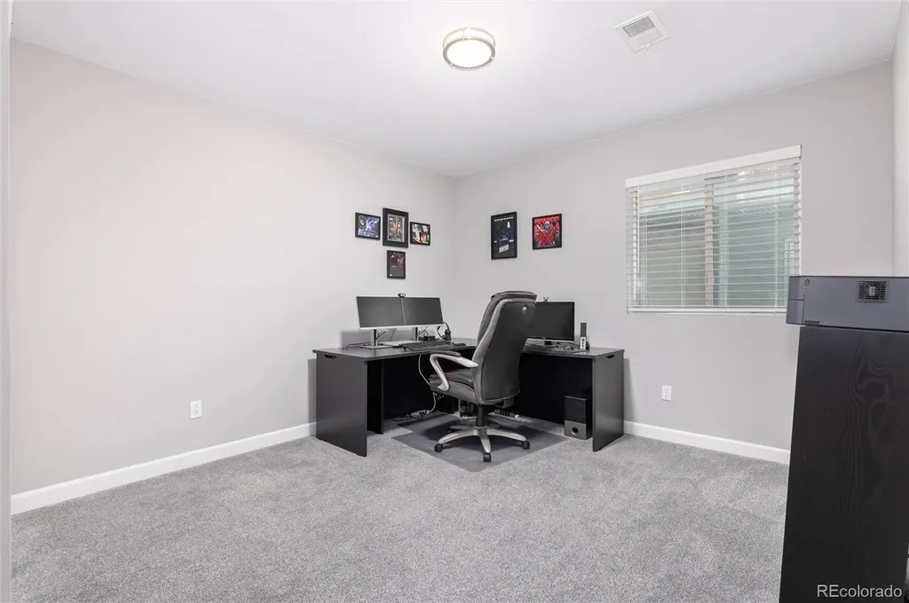 6807 S Riverwood Way Aurora CO 80016