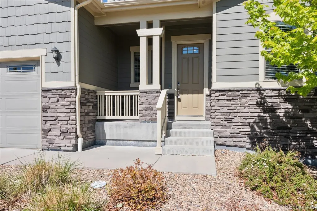 6807 S Riverwood Way Aurora CO 80016