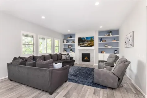 6807 S Riverwood Way Aurora CO 80016