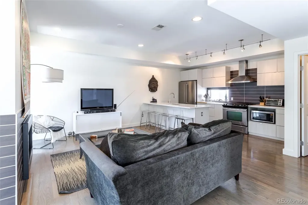 3207 W 17th Avenue Denver CO 80204