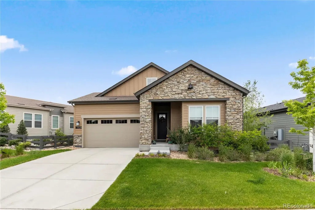 7129 Canyonpoint Road Castle Pines CO 80108
