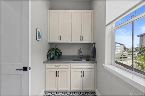 7129 Canyonpoint Road Castle Pines CO 80108