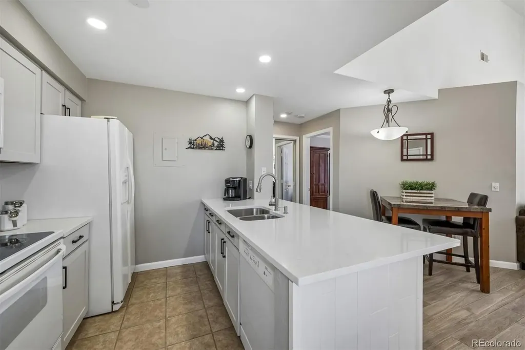 13732 E Lehigh Avenue Aurora CO 80014