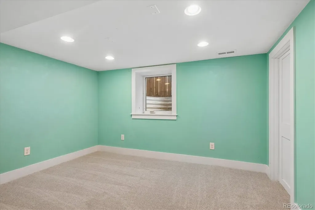3515 N Vine Street Denver CO 80205