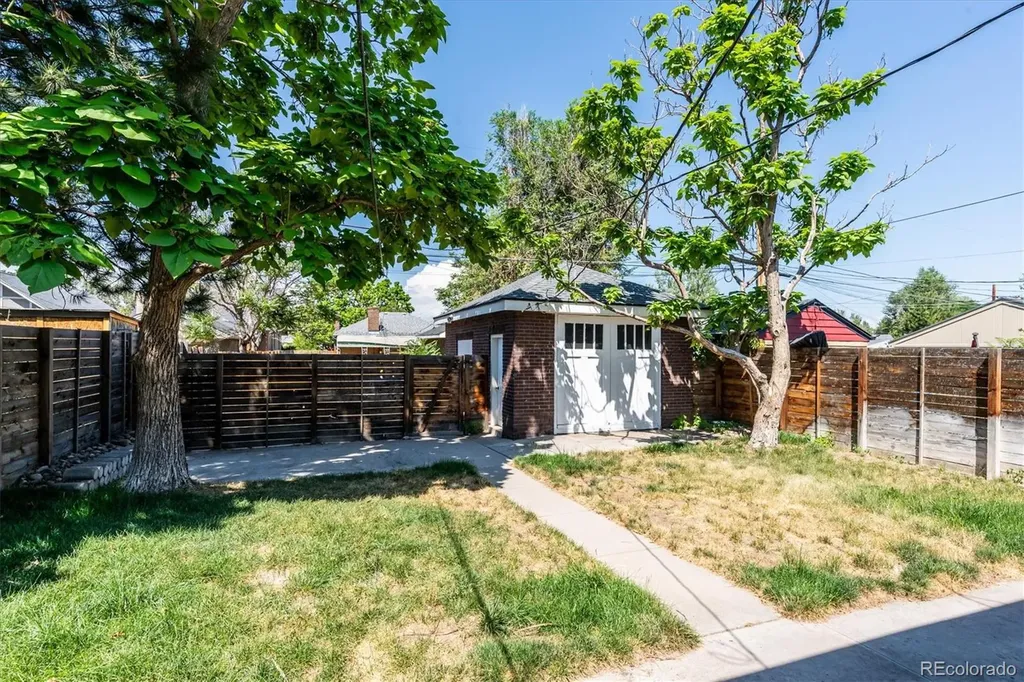 3515 N Vine Street Denver CO 80205