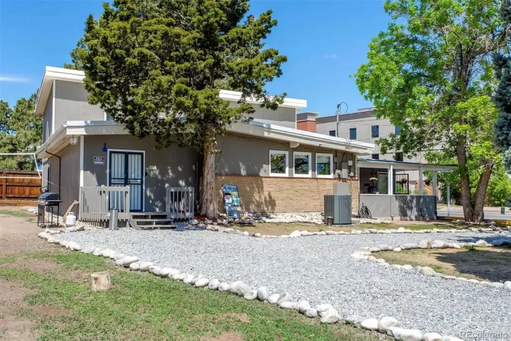 8800 W 14th Avenue Lakewood CO 80215