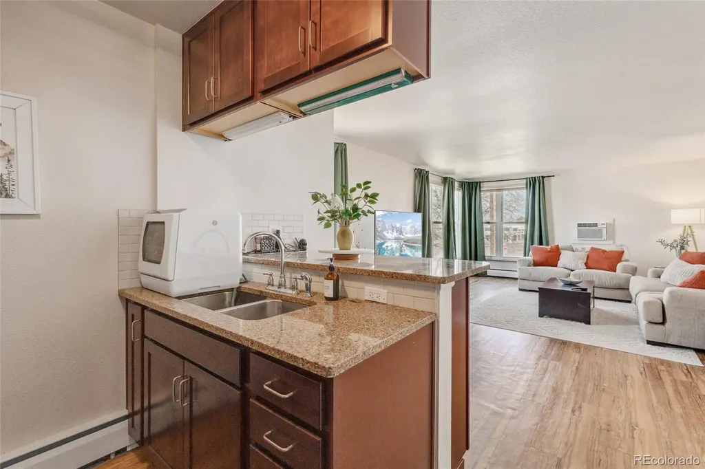 320 S Ames Street Lakewood CO 80226
