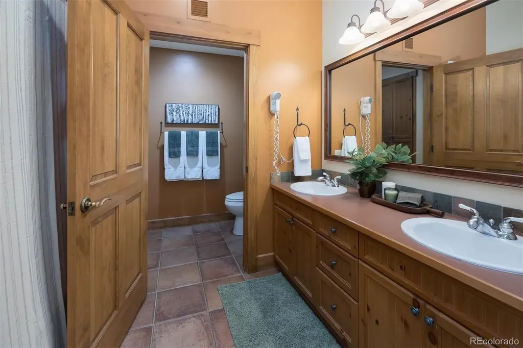 53 Hunki Dori Court Dillon CO 80435