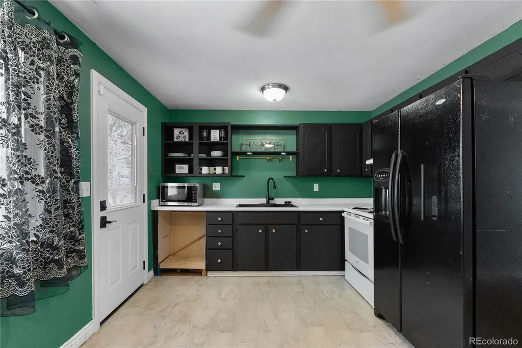 4011 E Pikes Peak Avenue Colorado Springs CO 80909