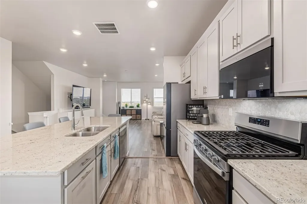 16586 Shoshone Place Broomfield CO 80023