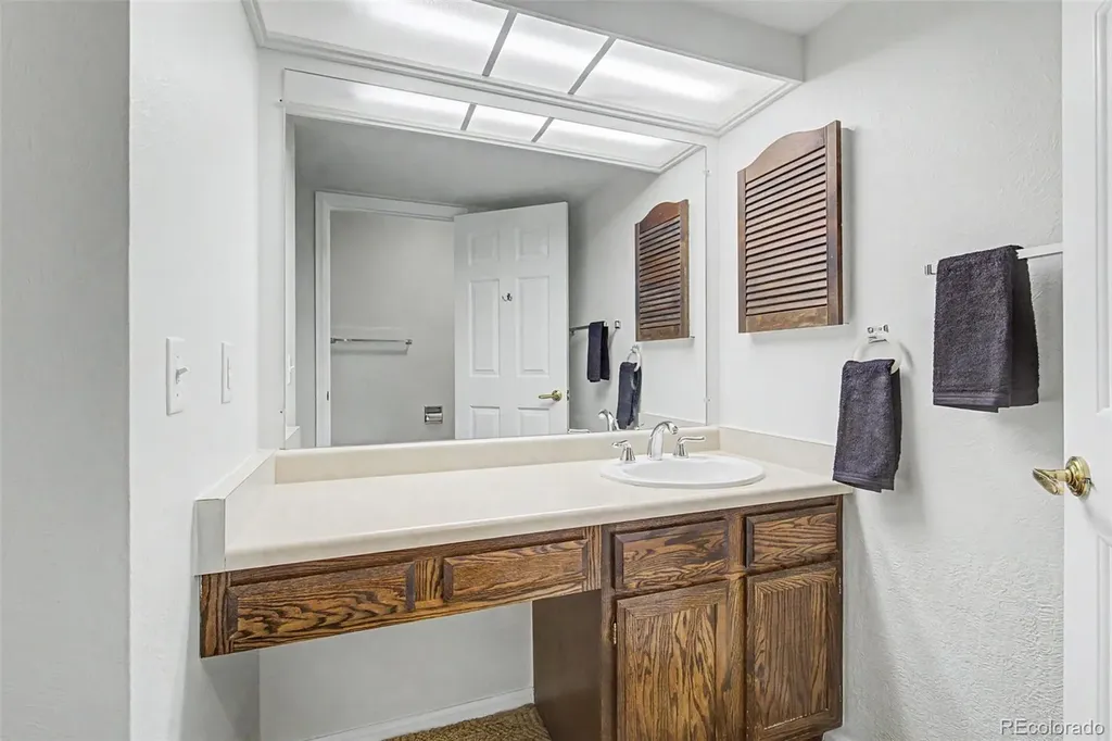 14233 E Marina Drive Aurora CO 80014