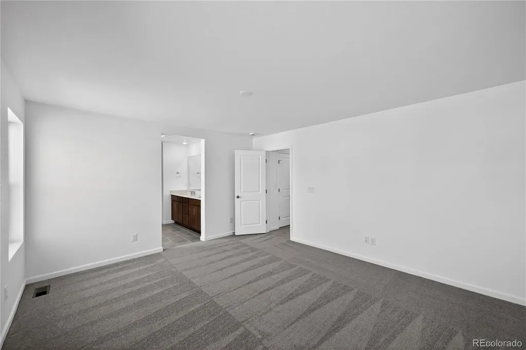 28445 E 4th Avenue Watkins CO 80137