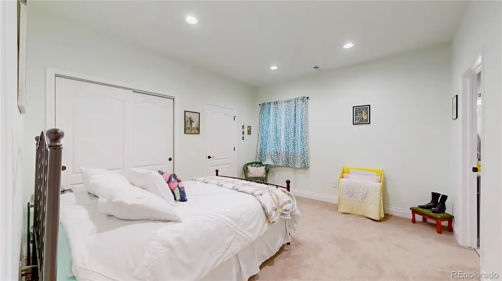 15382 Xenia Court Thornton CO 80602