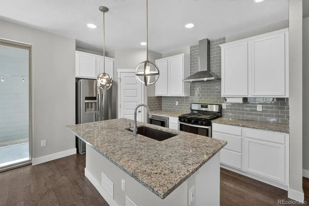 6827 Canosa Street Denver CO 80221