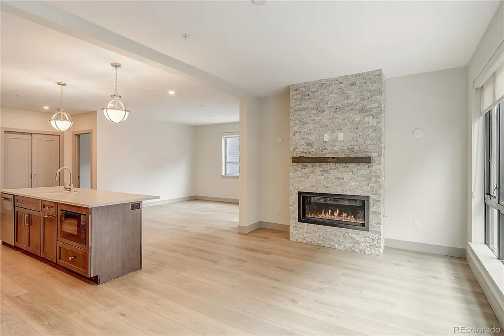 75 W 4th Street Silverthorne CO 80498