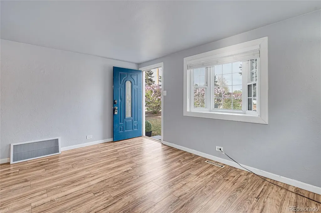 1301 S Wolff Street Denver CO 80219