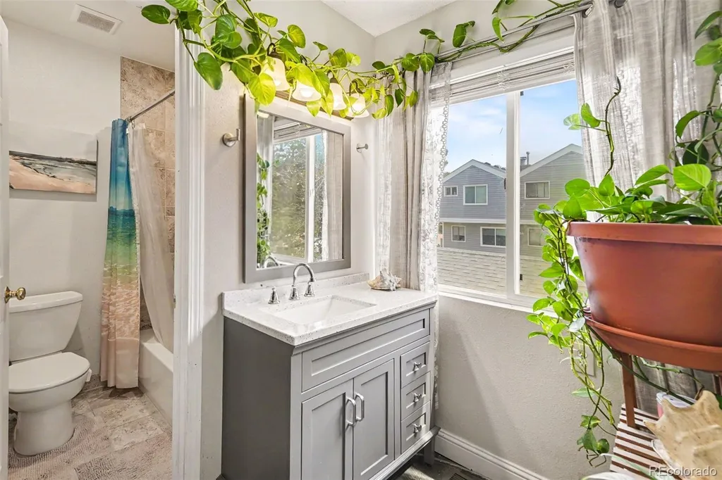 11576 E Bayaud Drive Aurora CO 80012